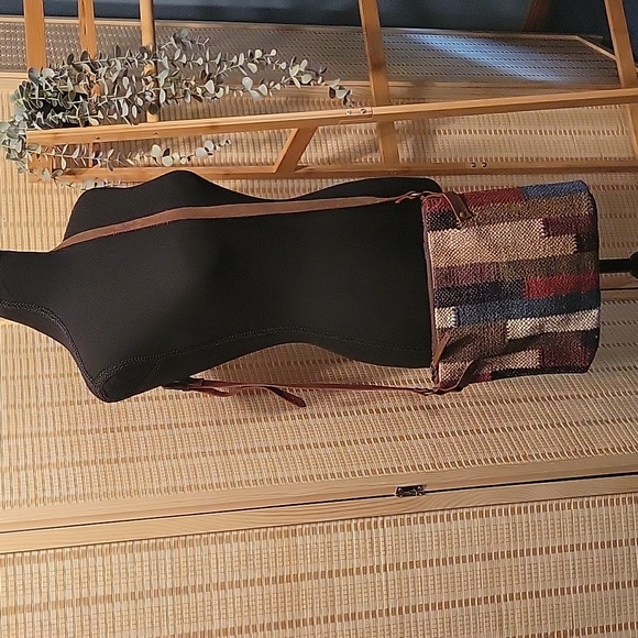 Women's Woven Wool Crossbody Purse - Picture 10 of 13